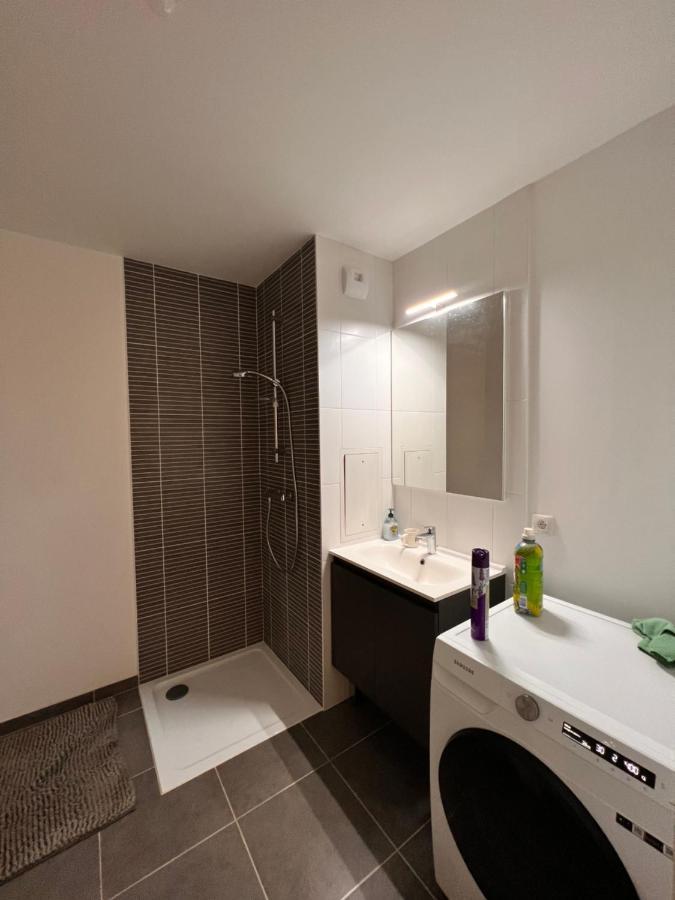 Chambre Privee Dans Un Appartement A 37 Min De Champs Elysees Sartrouville Ngoại thất bức ảnh