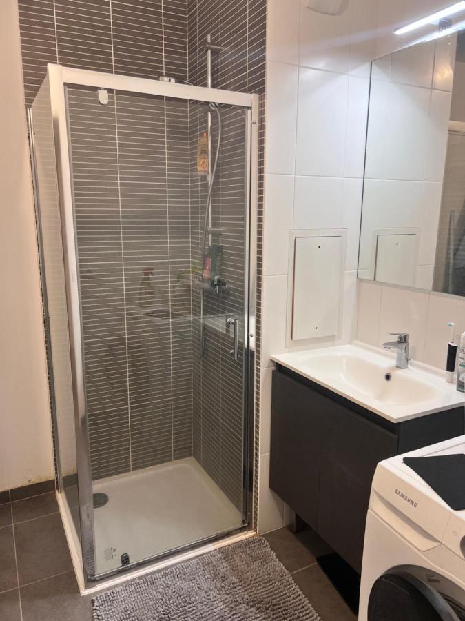 Chambre Privee Dans Un Appartement A 37 Min De Champs Elysees Sartrouville Ngoại thất bức ảnh